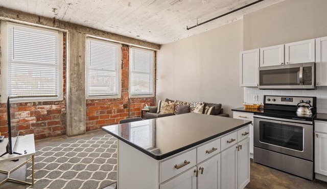 The Nelson Lofts - Unit 6 (1 BR)