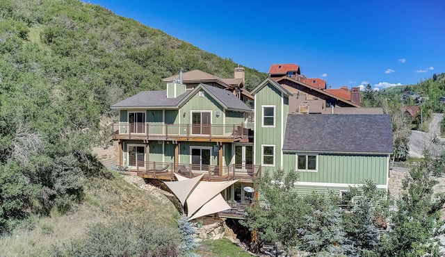 The Pearl of Park City by Avantstay Remarkable Home in Old Town w/ Hot Tub