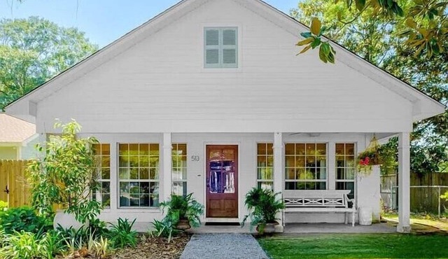 The Porch House off Front Beach
