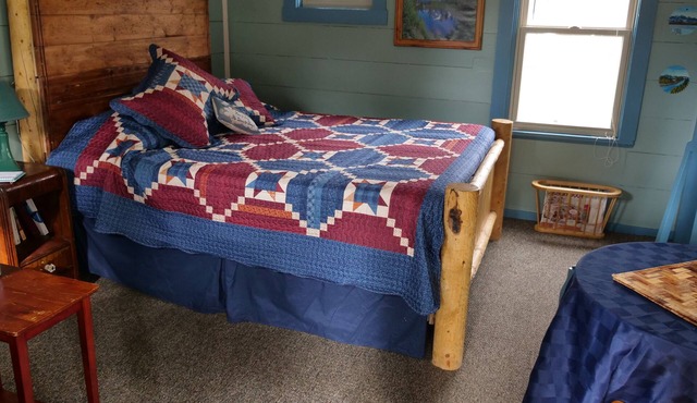 "The Riverview" - Cabin 5
