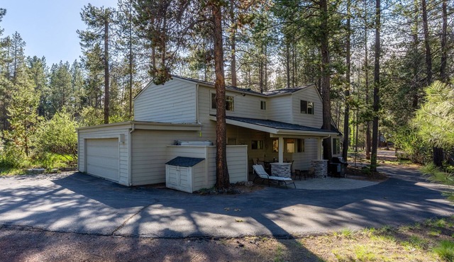 The Village Nook at Backwoods, Short Walk to the Village, AC, SHARC, Grill, Pets