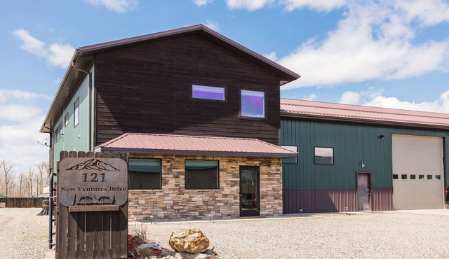 The Western Star | Industrial Loft Retreat