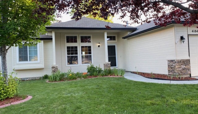 Three bedroom home in SE Boise near BSU, Micron, sports parks and hiking trails.