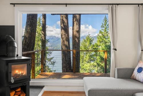 Three Peaks Cabin
