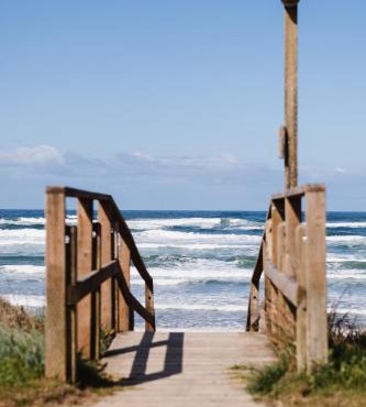 Tillicum Beach Motel - Formerly Deane's Oceanfront Lodge