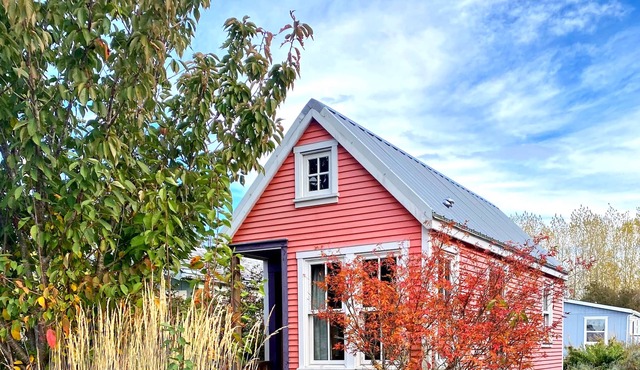 Tiny home just steps from South Beach!
