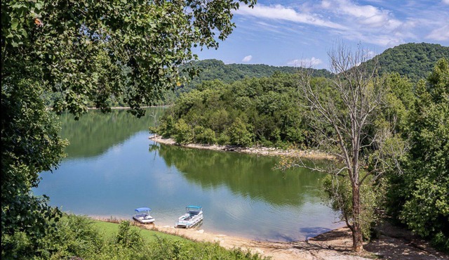 Tiny House on Center Hill Lake