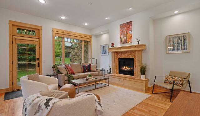Town Center Home with Private Hot Tub and Air Conditioning