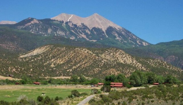 Trail's End - Accommodates up to 4 and is pet friendly