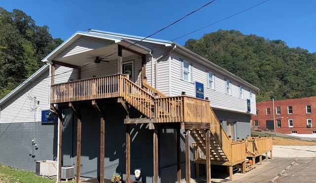 Trailhead Lodging