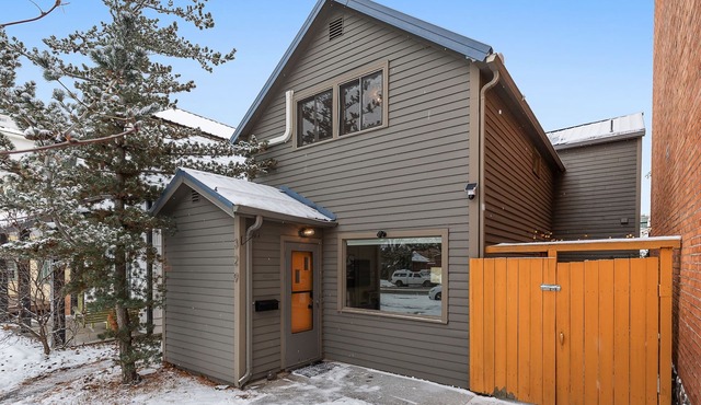 Trendy House close to Downtown