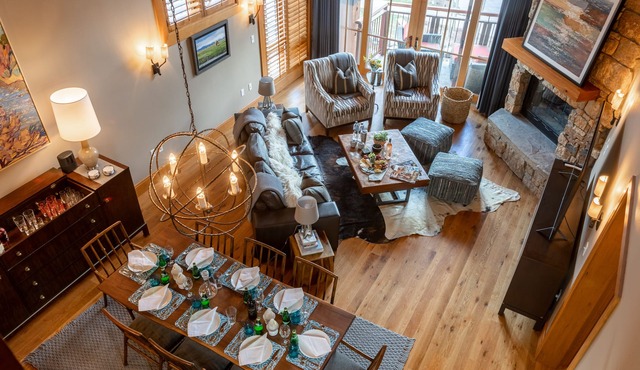 Trinity: #MtnViewPenthouse 4 En-suite Bedrooms Slopeside at JHMR Sleeps 10+