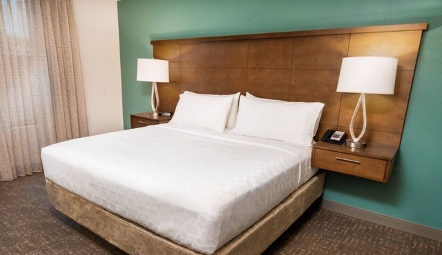 Ultimate 2BR Suite for Pleasure! Free Parking!