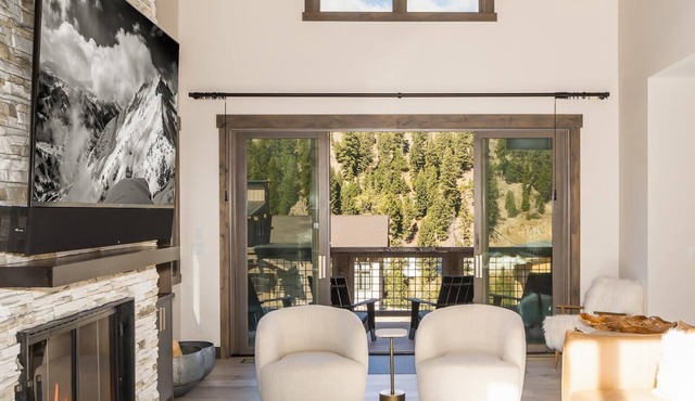 Ultra-Luxe 5-Bedroom Spanish Peaks Home with Ski-In, Ski-Out Access & Private Hot Tub