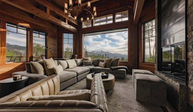 Unique Ridge Location by InvitedHome | Gondola, Hot Tub, O2, Hiking Trails, Bike