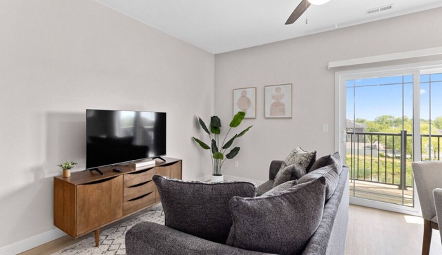 Unit 303 at Summershade