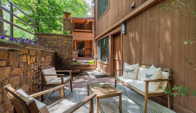 Updated Aspen Core 3/3 with AC, Pool & Hot Tub