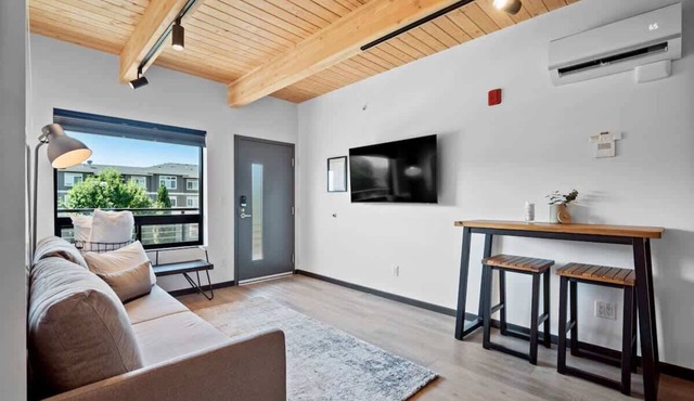 Uprise 3 Bridgewater Lofts