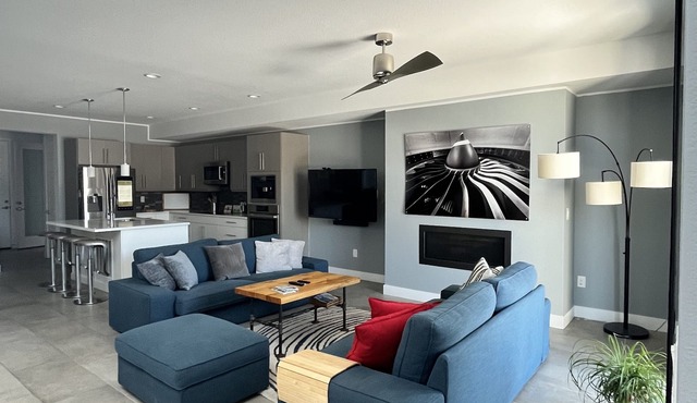 Upscale Modern in Central Park