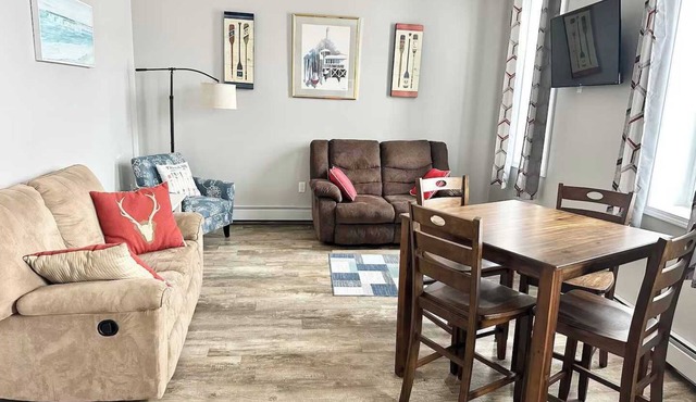 Upstairs Apartment in Downtown Munising