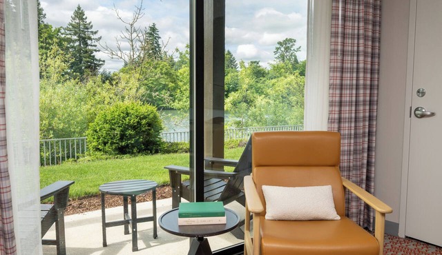 Valley River Inn