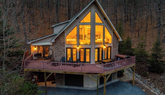 Views, Fire Pit, Game Rm, Theater, Sauna, Poker in Massanutten