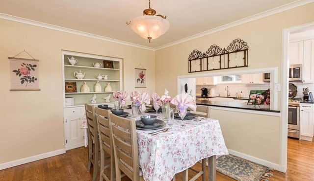 Vintage, Family Friendly, Heart of Sequim