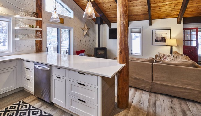 Walk to Snow King -InTown Jackson Hole
