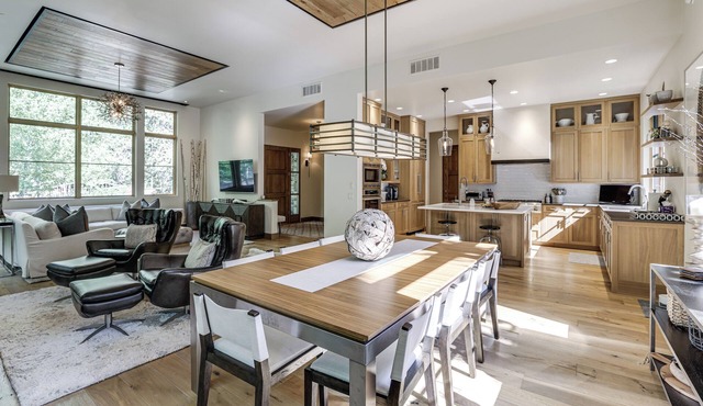 Walk to Town & Trails! Luxe Mtn Retreat w/Hot Tub