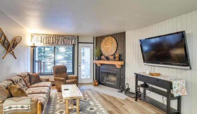 Walkable Brian Head Condo: Steps to Ski Resort!