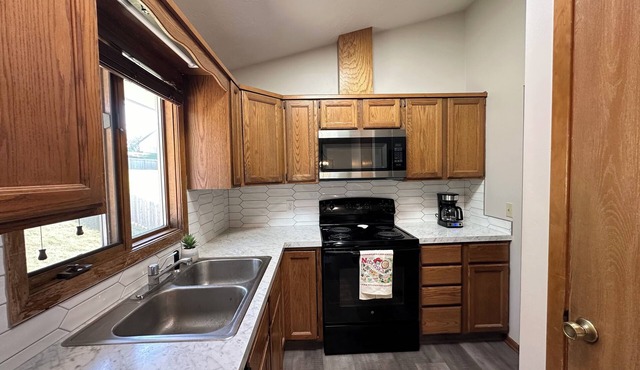 West Omaha Townhome for Rent!