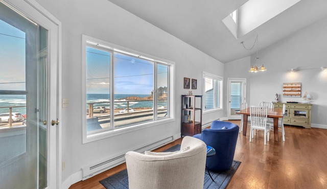 Whale Watcher's Oceanfront Condo