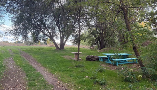 Wonderful campground in Caldwell with stunning views. And a shared private lake.