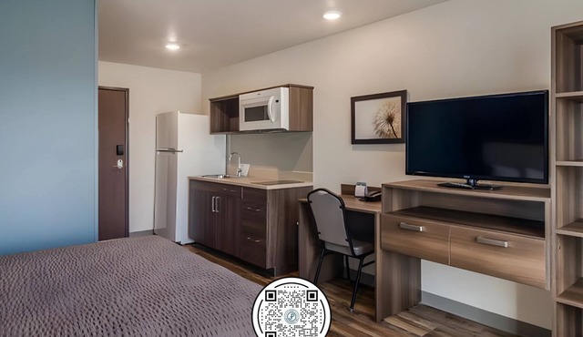 Woodspring Suites Downers Grove - Chicago