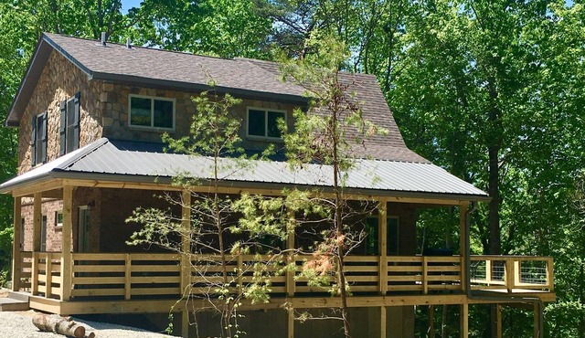 Your search ends with KSW Cabin. All a group needs, incl. 5 bathrooms. Sleeps 14