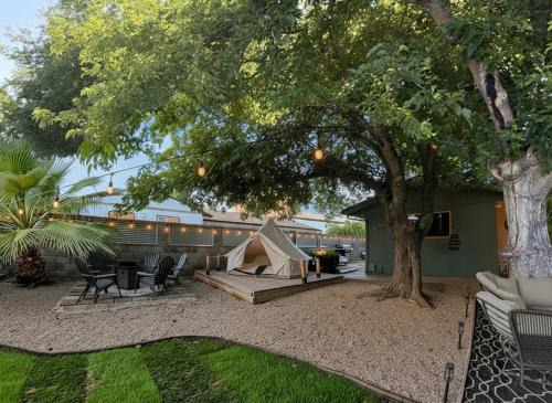 Zion Base 3BR Home Backyard Oasis Pets Welcome