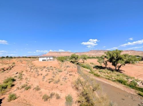 Zion River front Farmhouse