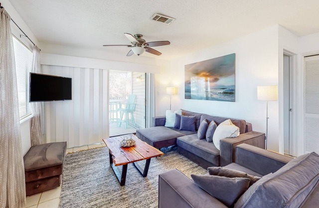 Wolf Bay Villas 