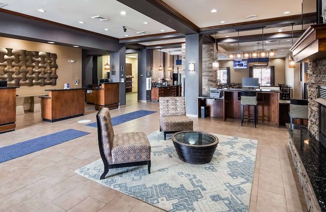 Best Western Plus Williston Hotel & Suites