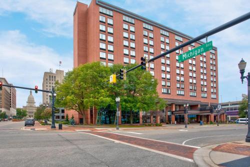 Radisson Hotel At The Capitol 