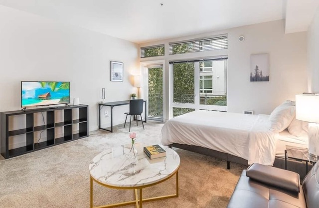 Furnished Modern Marina Studio| Tacoma Downtown- 9