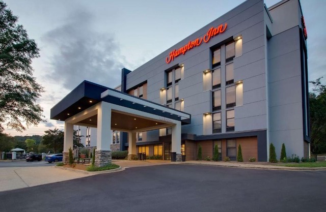 Hampton Inn 