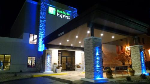 Holiday Inn Express Cloverdale Greencastle Ihg Hotel 
