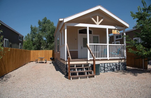 Moab Tiny Home Near Arches | Sleeps 6 | Desert Views | La Sal Vista