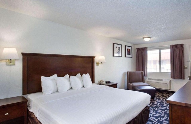 Morningglory Inn 