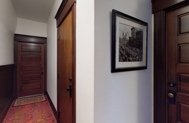 Tacoma's Theater Dist. High-End Condos, Monthly & Weekly Specials