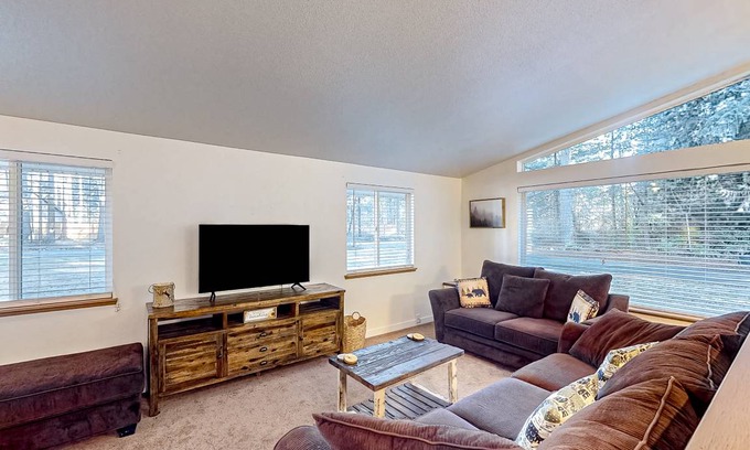 Pierce County House | 160 m² House ∙ 2 bedrooms ∙ 7 guests