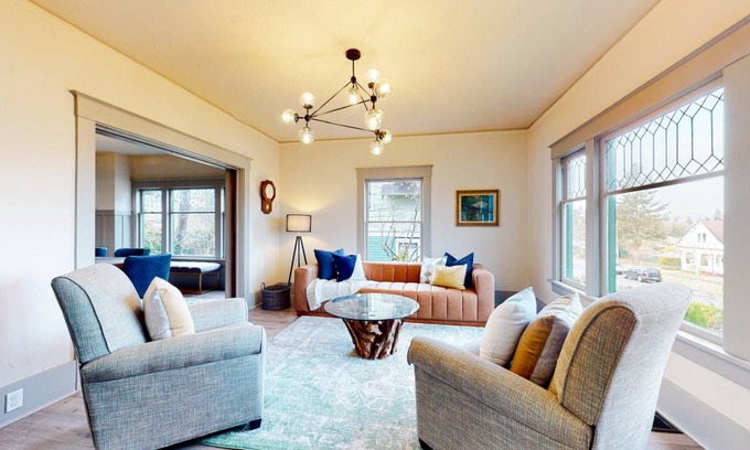 Old Town House | 205 m² House ∙ 4 bedrooms ∙ 8 guests