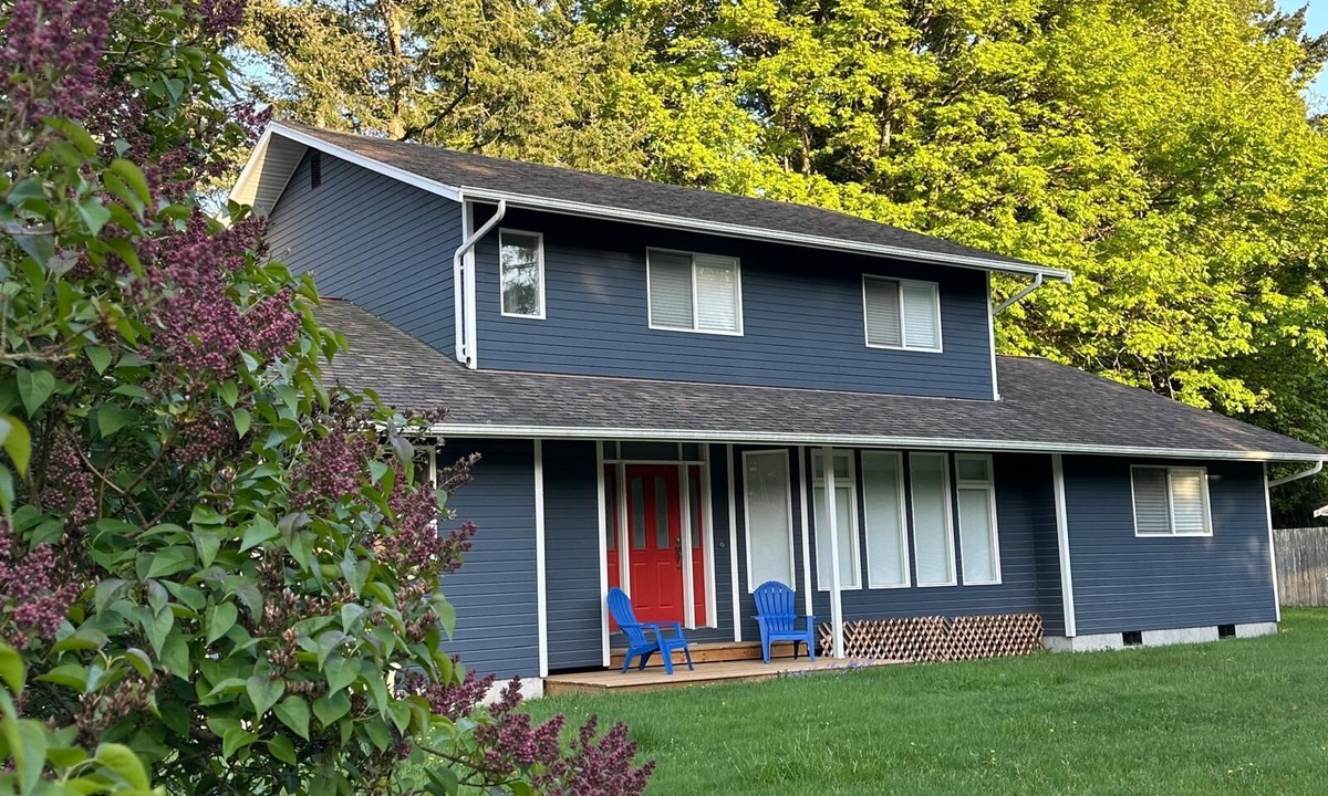 Point Roberts House | Beautiful Spacious Bright 3 Bedroom home 10 Min. walk to Lily Point Marine Park