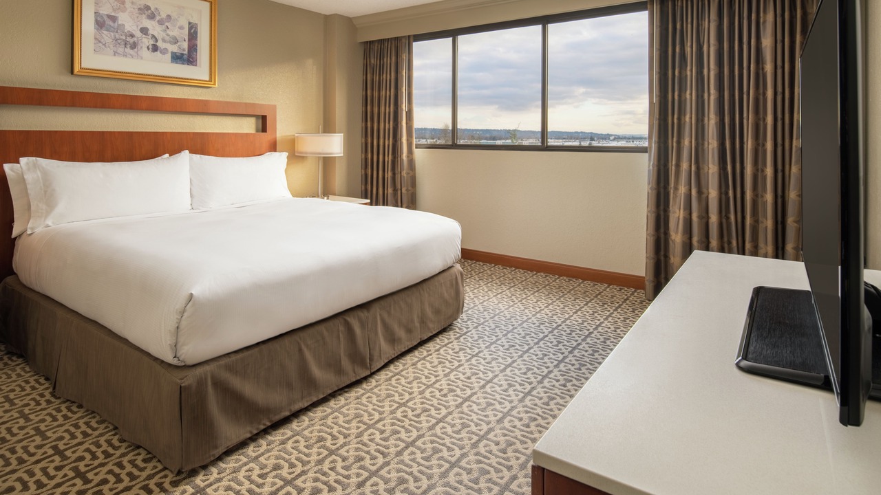 Photo of Bedroom in Southcenter